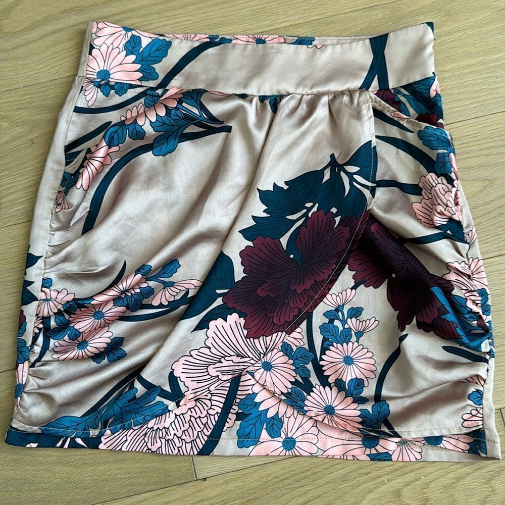 Pretty little thing skirt